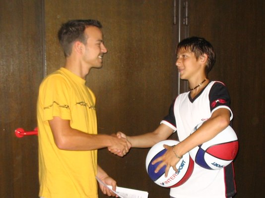 dvojni zmagovalec Ajdin - v namiznem tenisu in nogometu