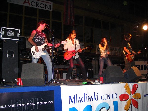 Pozdrav poletju - koncert za mlade v hali Podmeakla, 16.6.2006