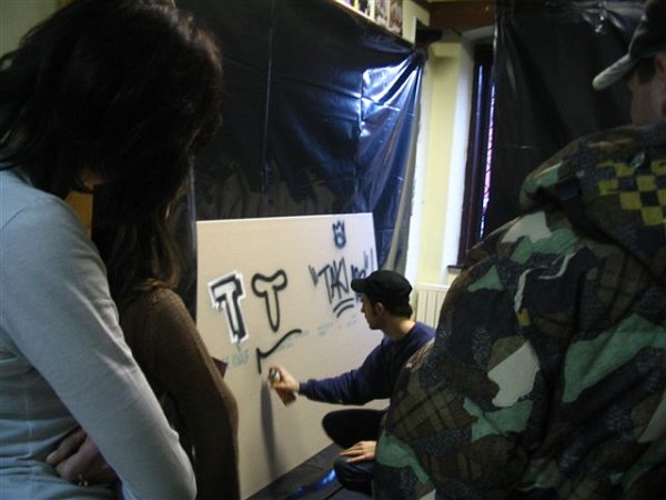»Grafitiranje v MCJ: lovekove pravice«, 14.12.2007